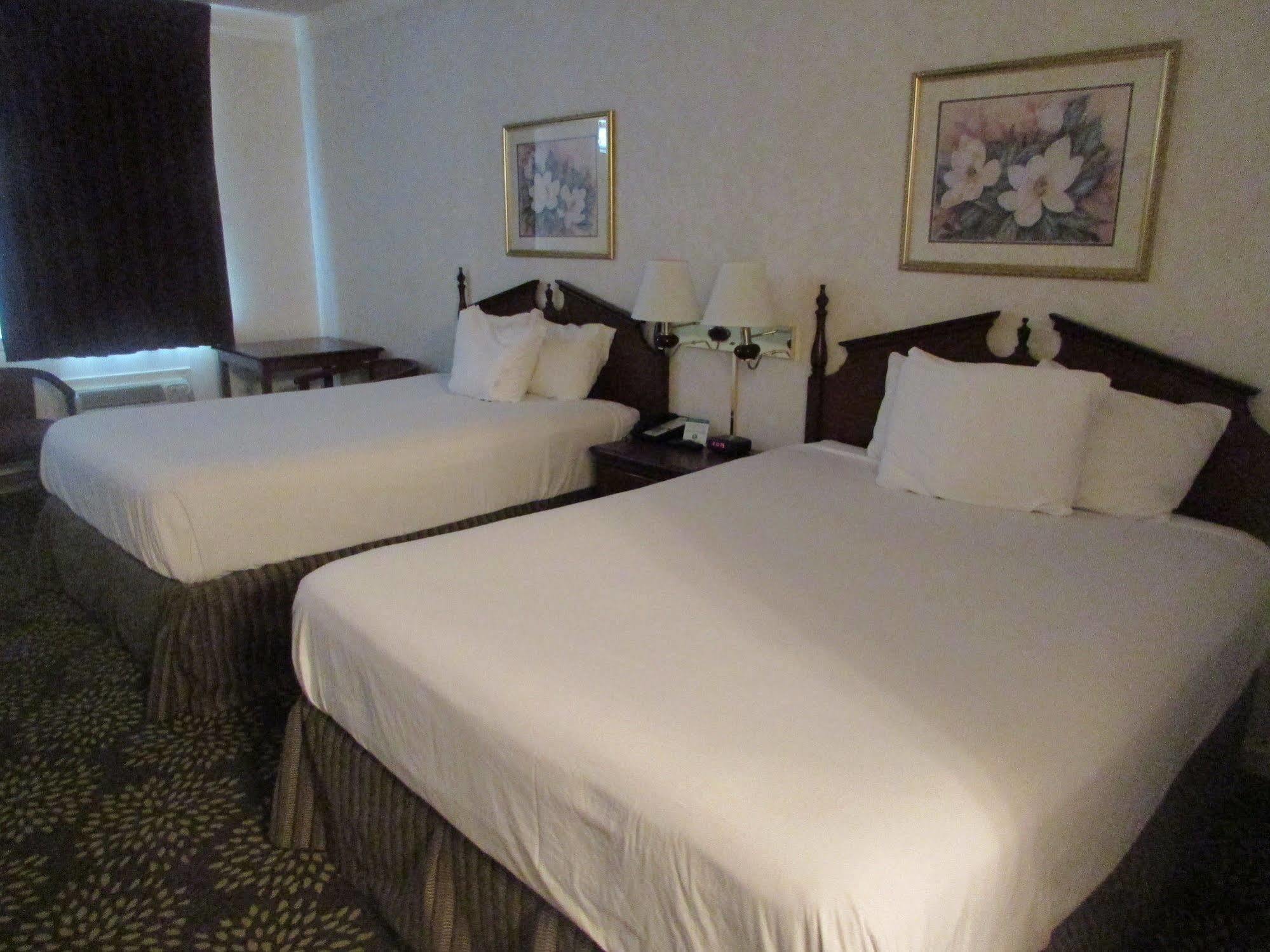 Plantation Oaks Hotel Милингтън Екстериор снимка