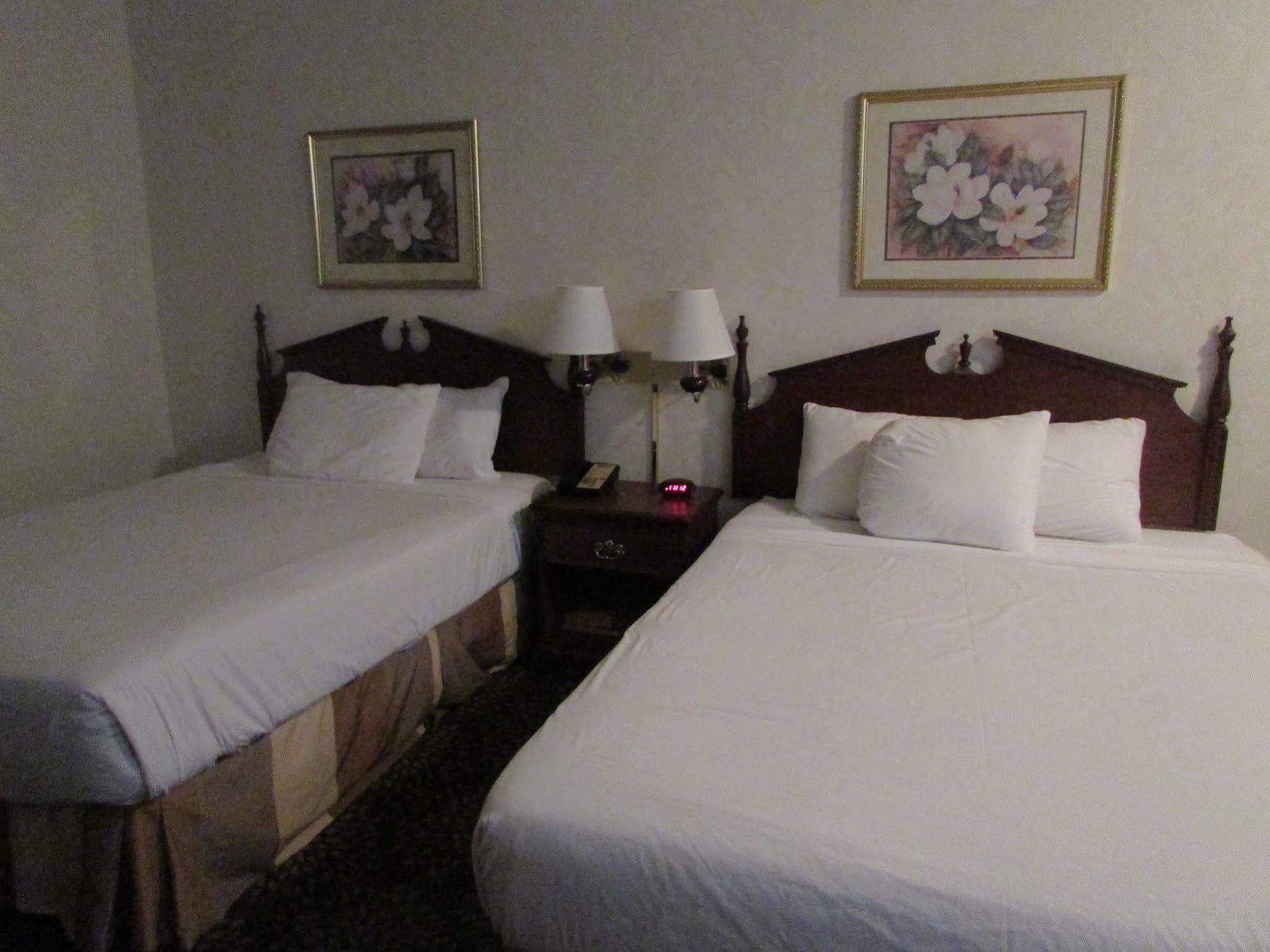 Plantation Oaks Hotel Милингтън Екстериор снимка