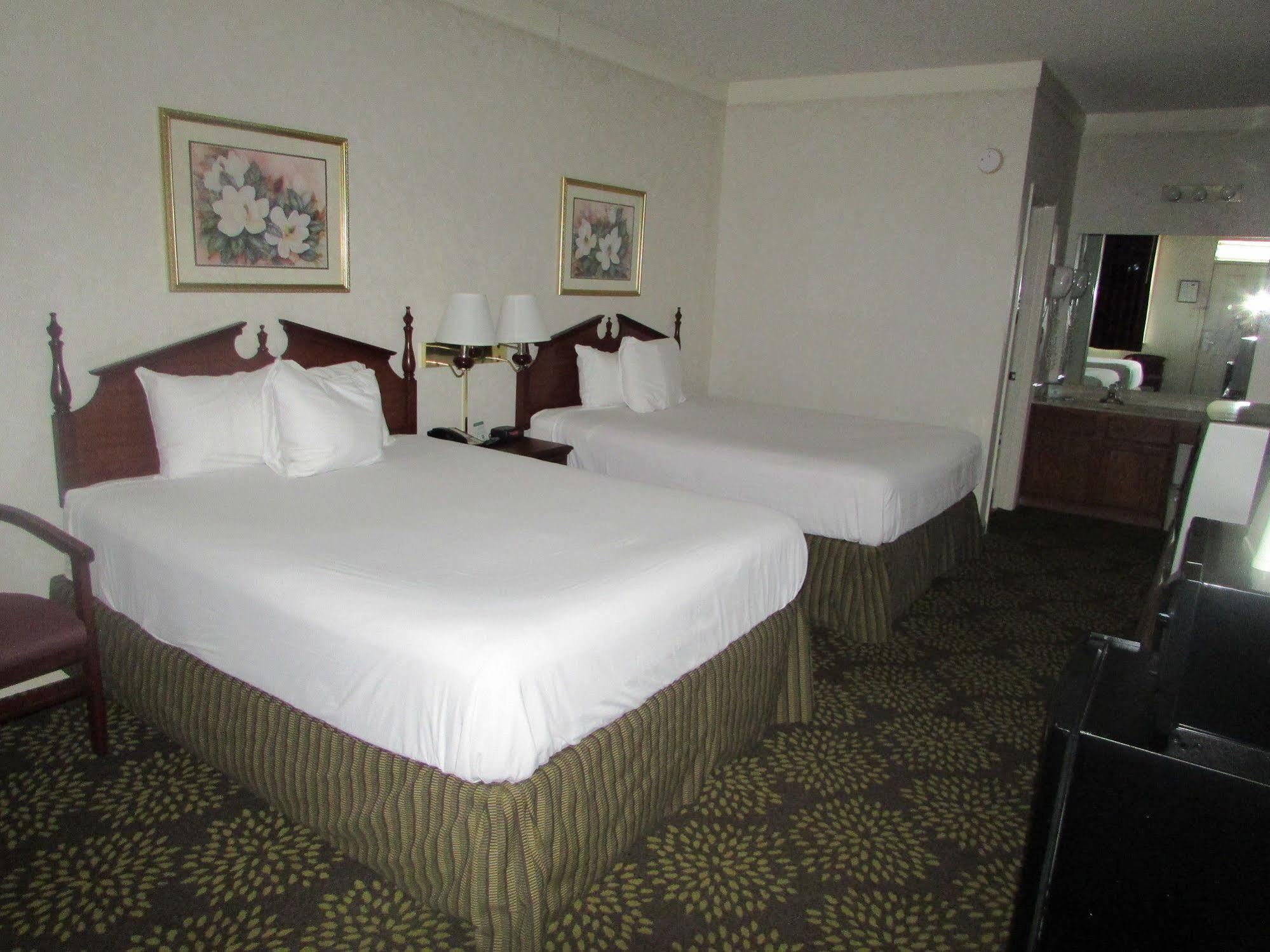 Plantation Oaks Hotel Милингтън Екстериор снимка
