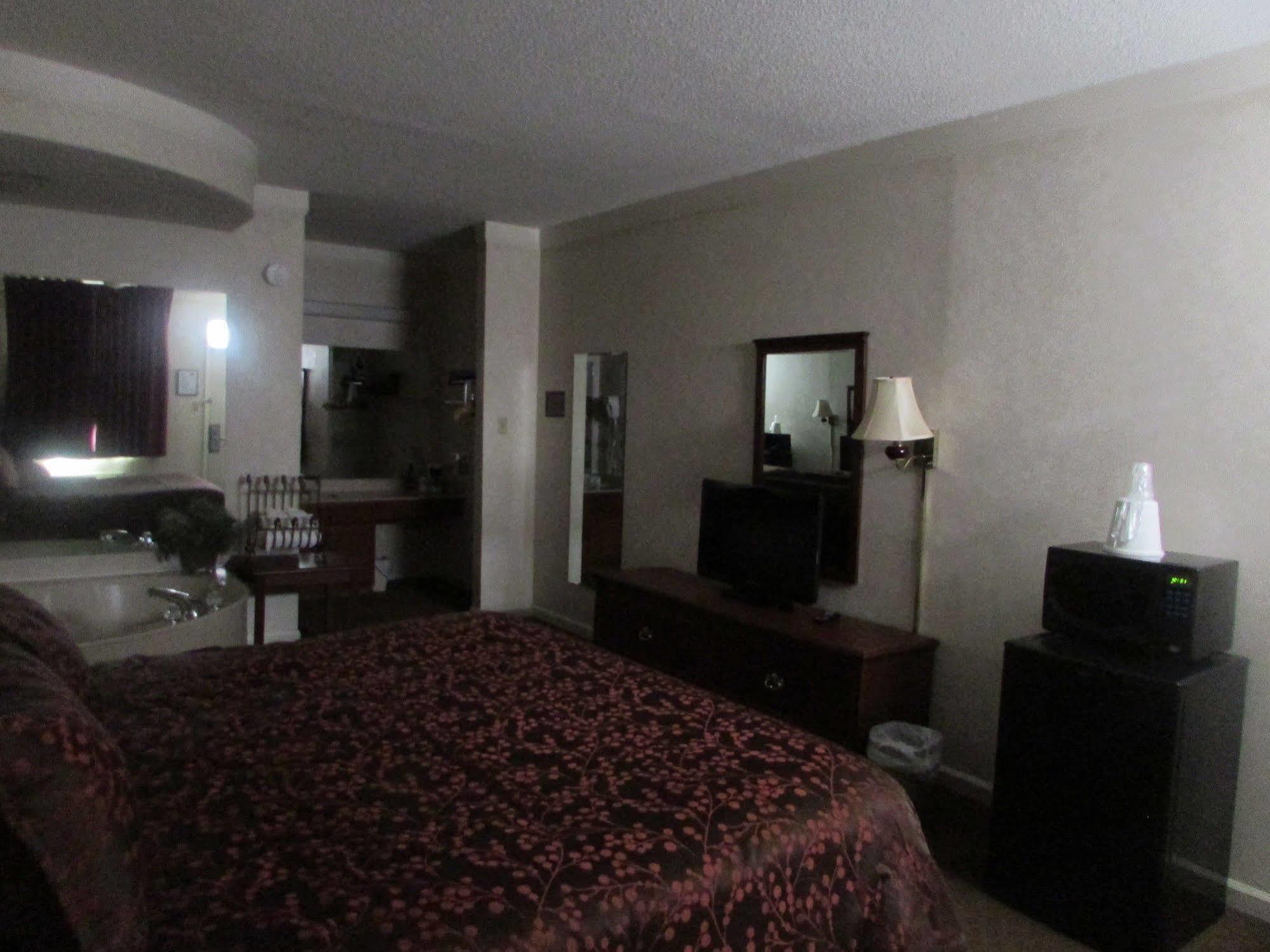Plantation Oaks Hotel Милингтън Екстериор снимка