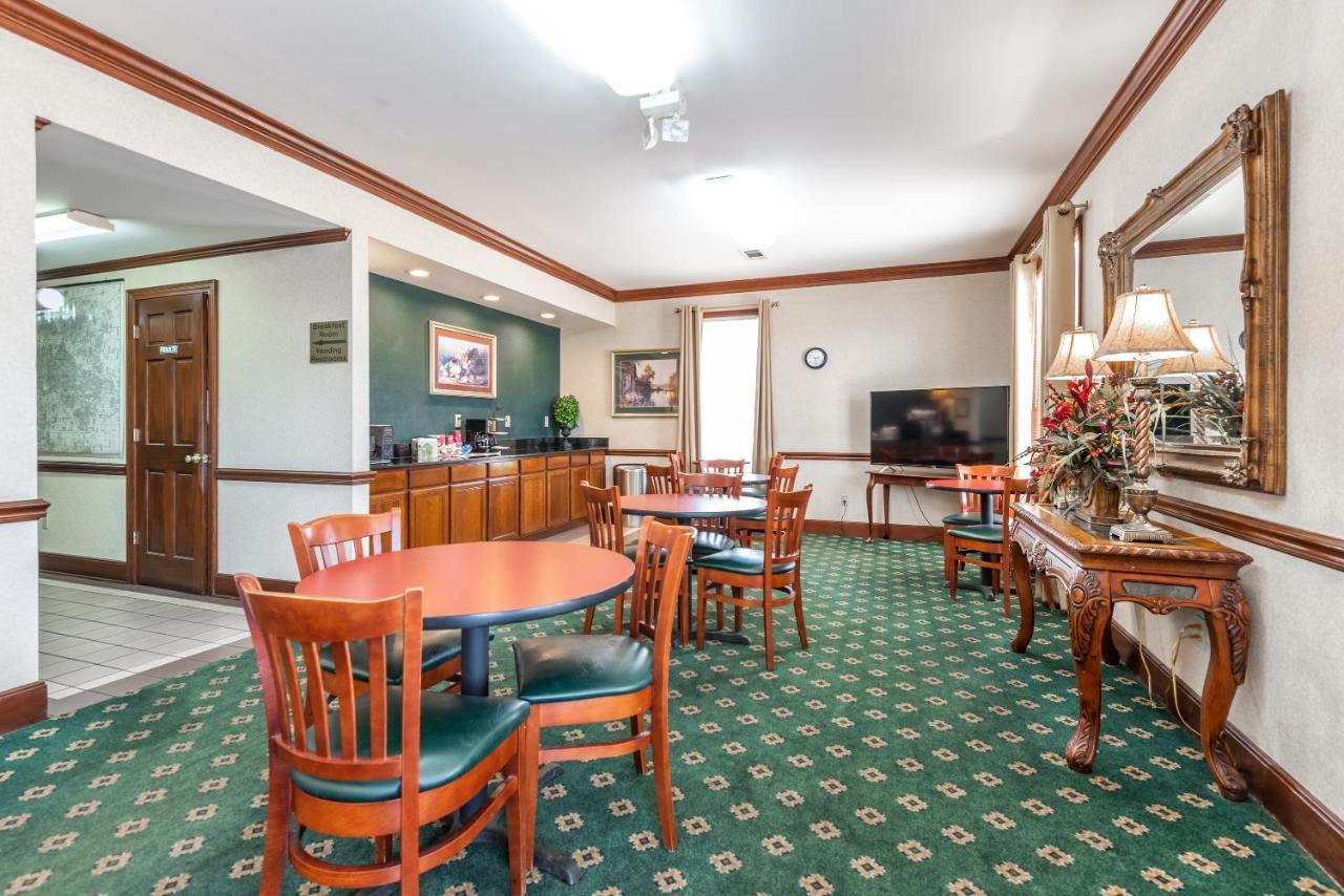 Plantation Oaks Hotel Милингтън Екстериор снимка
