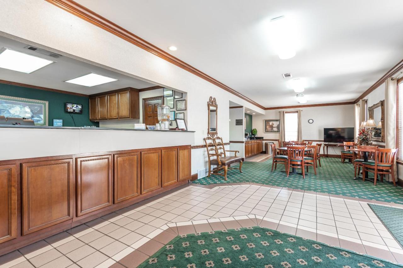 Plantation Oaks Hotel Милингтън Екстериор снимка